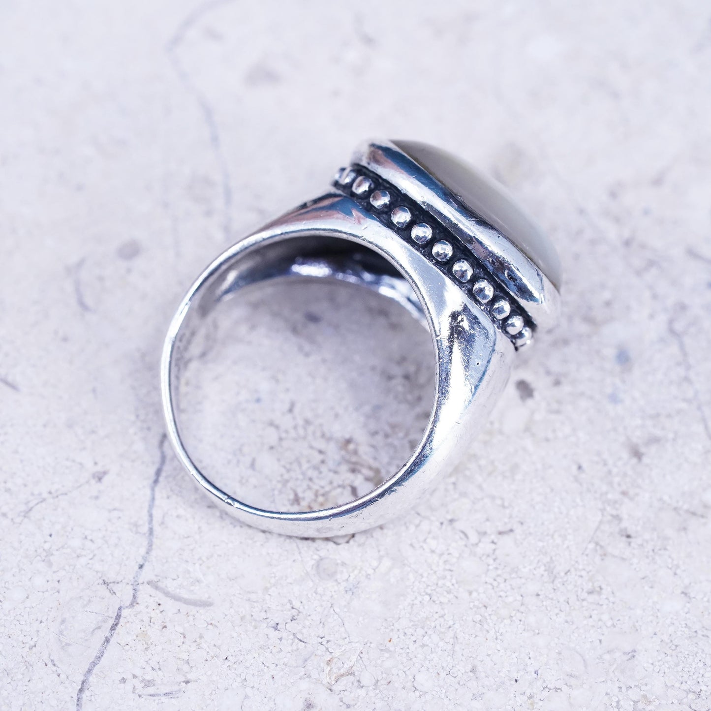Size 8, VTG sterling silver handmade statement ring, 925 band mother of pearl