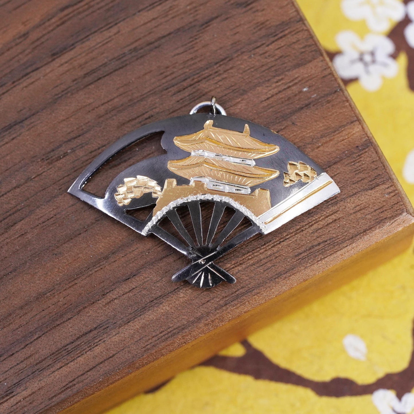 Japanese Fan Pendant Gold & Sterling 925 Silver, Traditional Landscape Scene