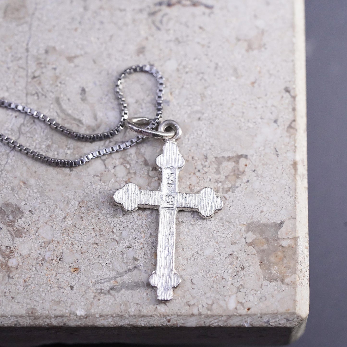 18" 1mm, vintage Sterling silver necklace, 925 box chain with cross pendant