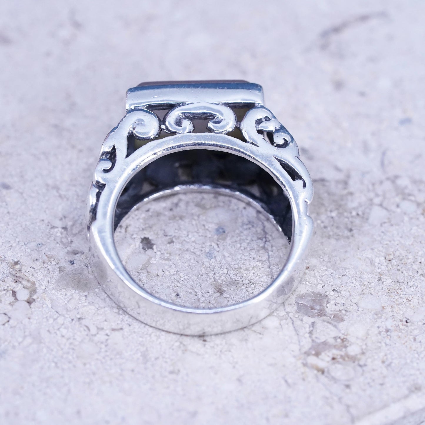 Size 6, vintage sterling 925 silver handmade ring with mother of pearl filigree