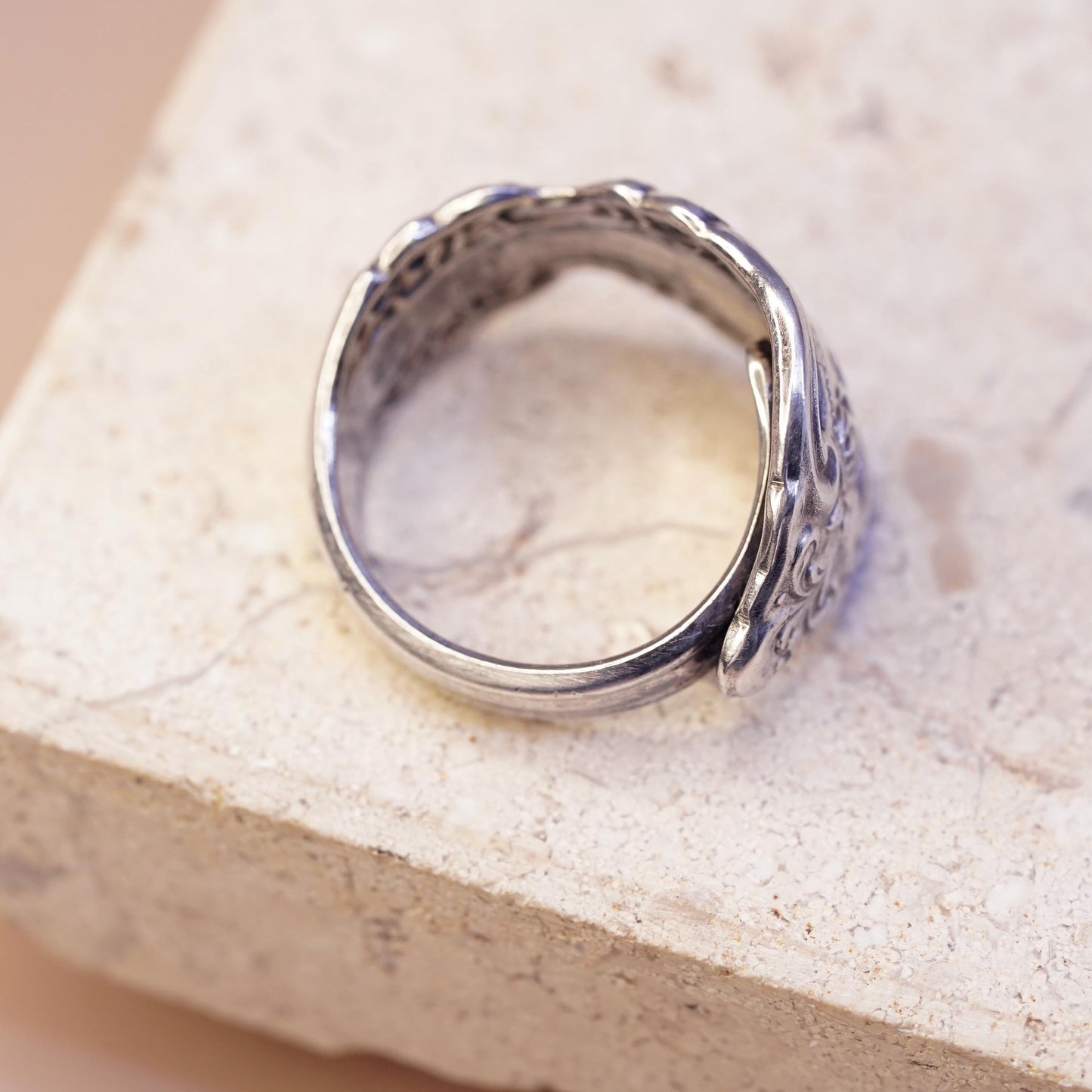 Size 5, vintage Sterling silver handmade ring, 925 flower spoon wrap band
