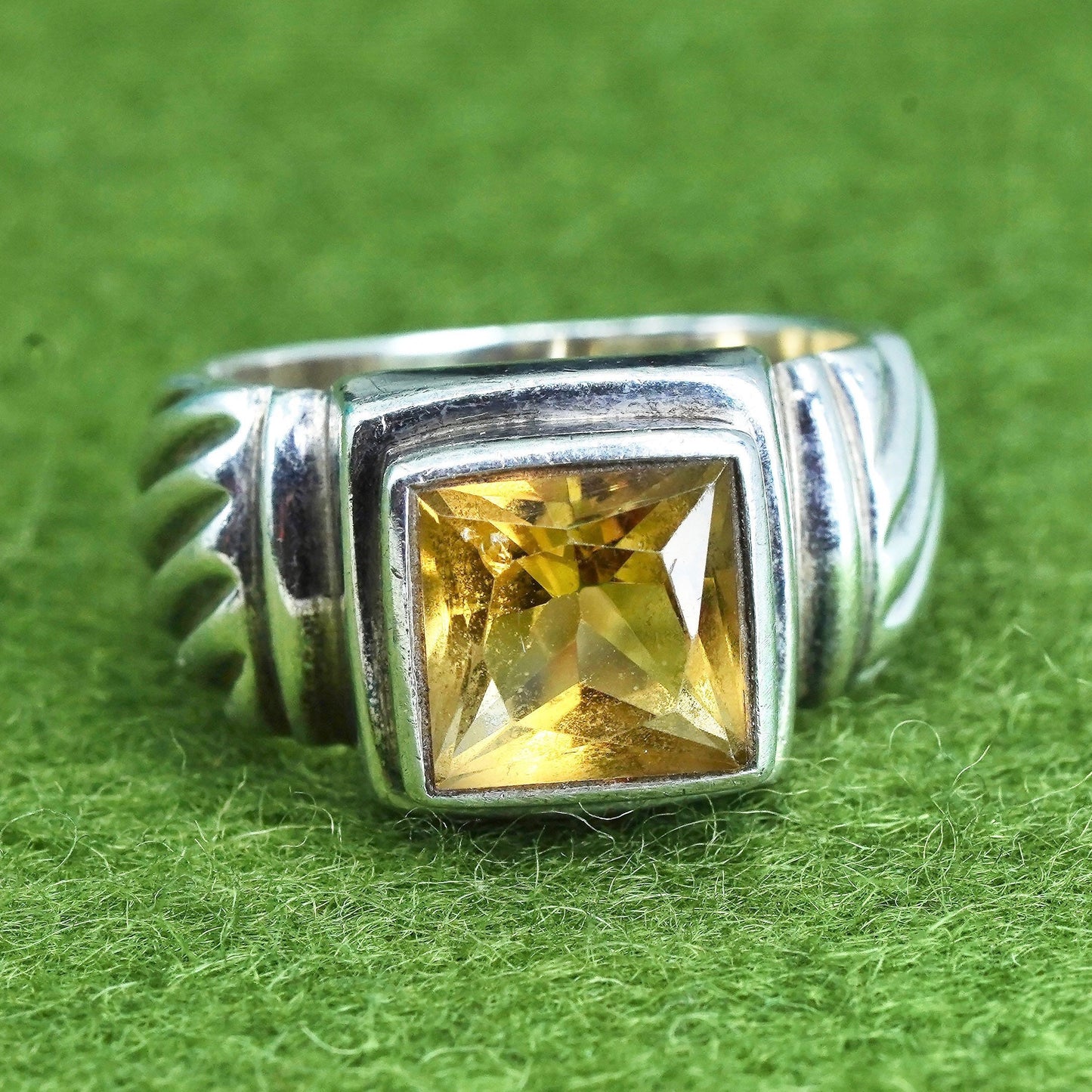 Size 6.5, vintage Sterling silver handmade ring, ribbed 925 band with citrine