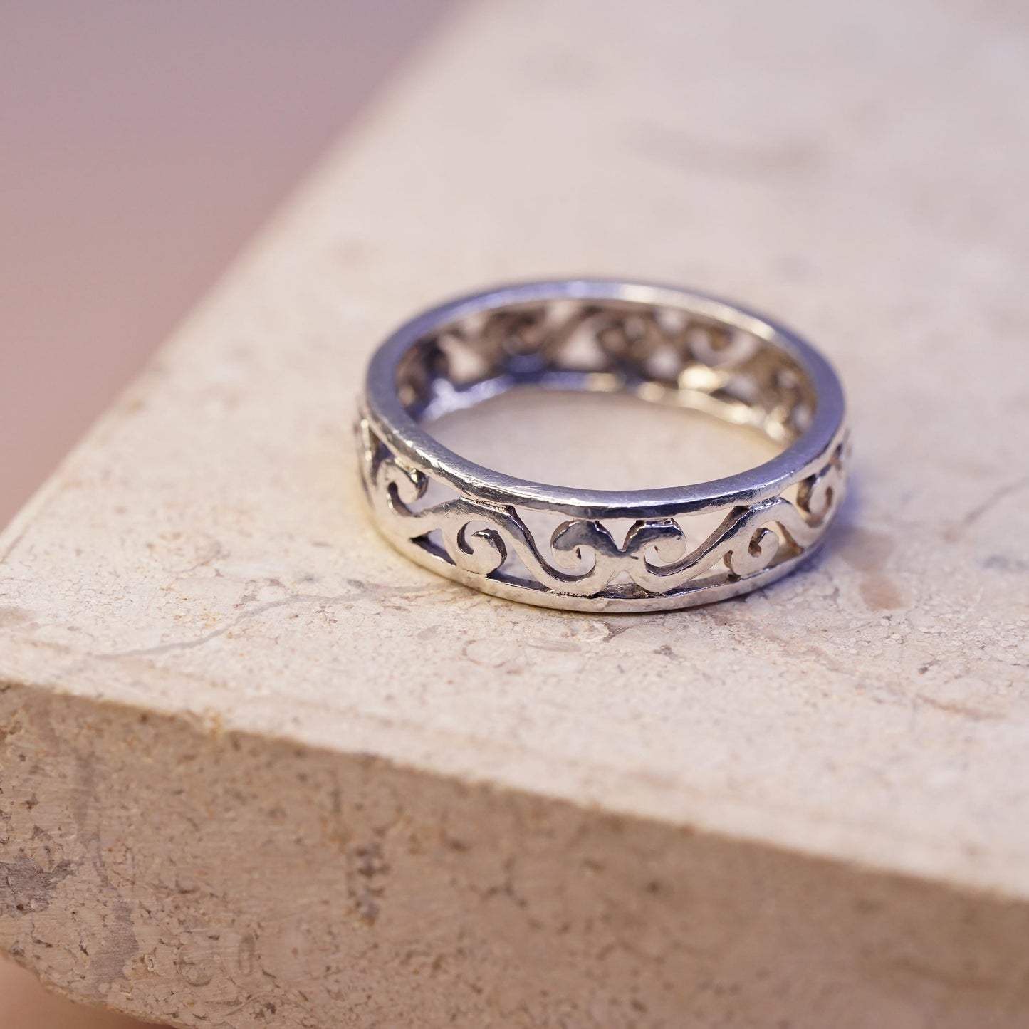 Size 7.5, vintage sterling silver handmade ring, 925 filigree spiral band