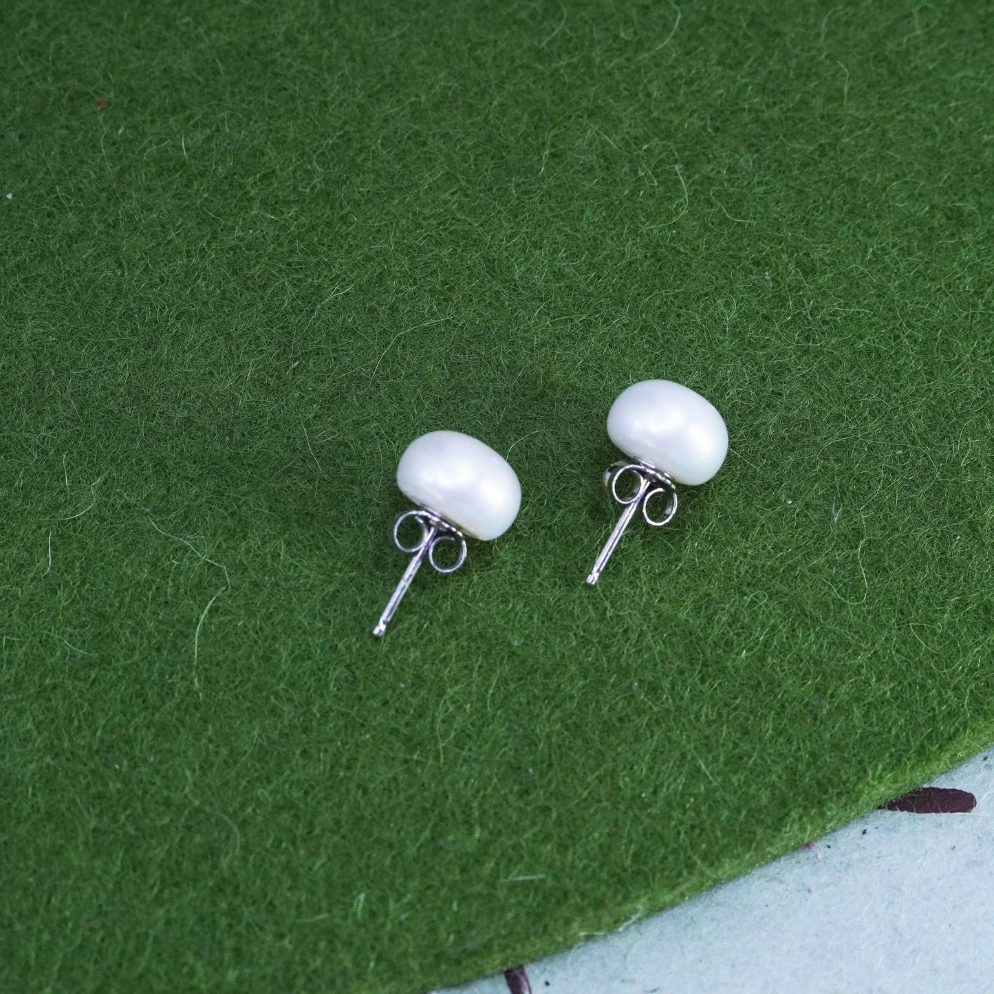 Vintage sterling silver earrings, 925 studs with white pearl