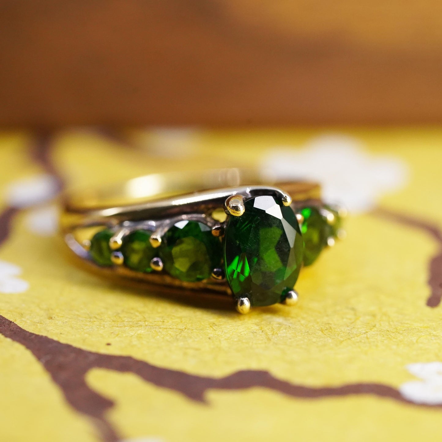 Size 7, vintage gold filled Sterling silver 925 statement ring cluster emerald