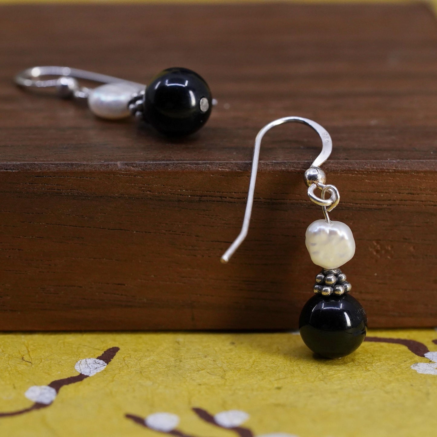 Vintage Sterling 925 silver handmade earrings with onyx pearl beads