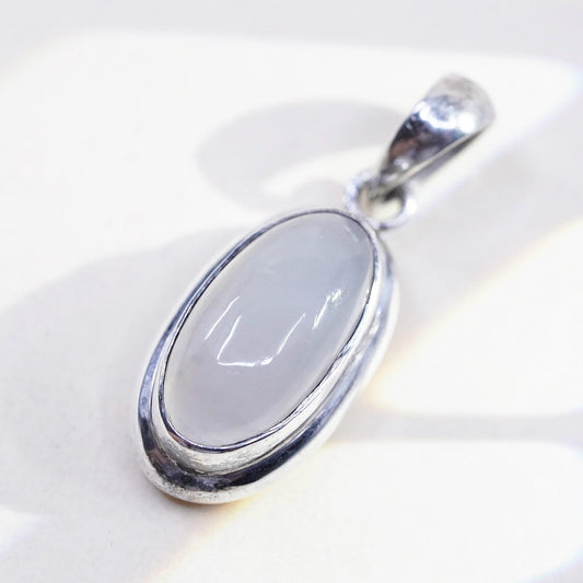 Vintage Sterling 925 silver handmade pendant with oval Chalcedony