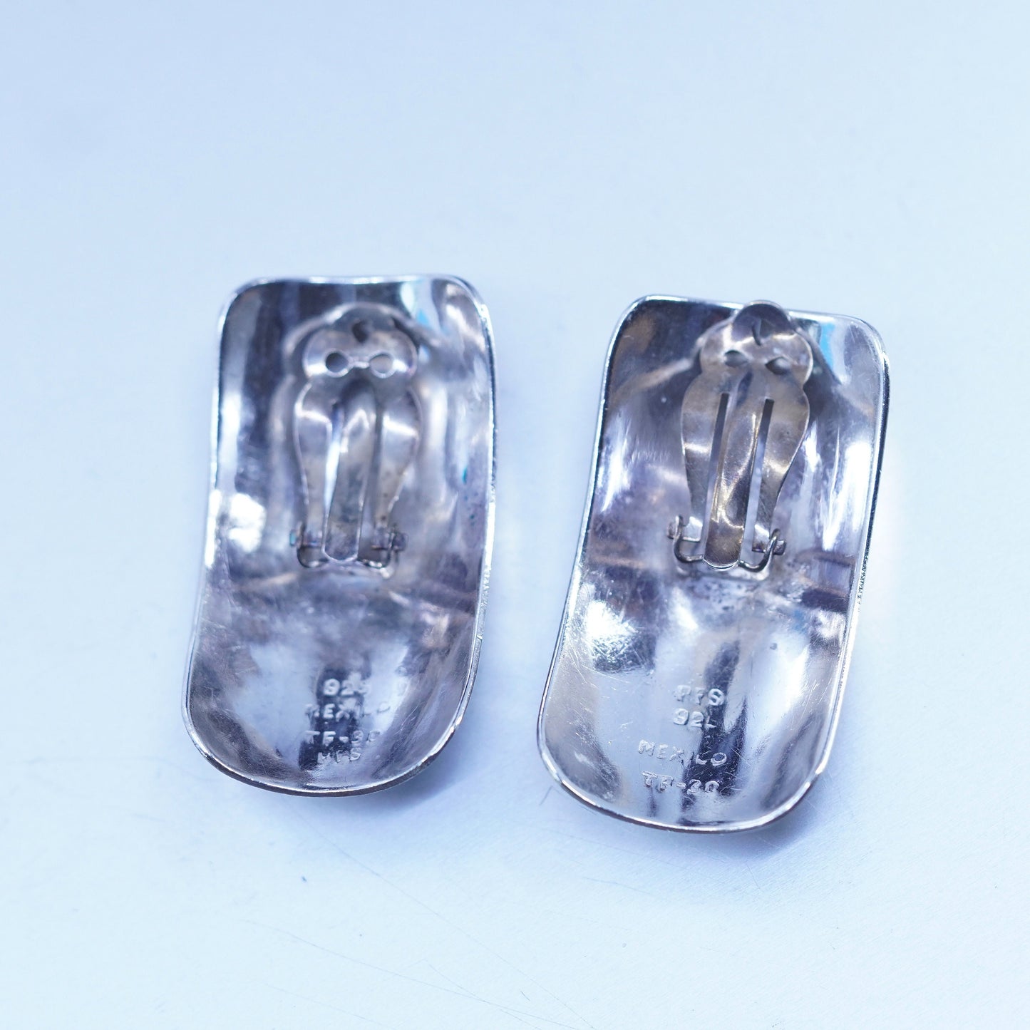 Vintage Mexican Sterling 925 silver handmade earrings, curved clip on