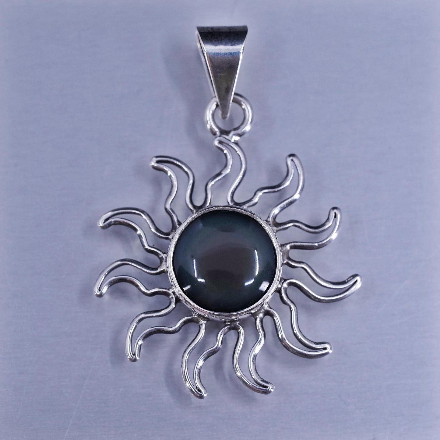 Mexican sterling 925 silver handmade sun flower pendant with circle onyx inlay