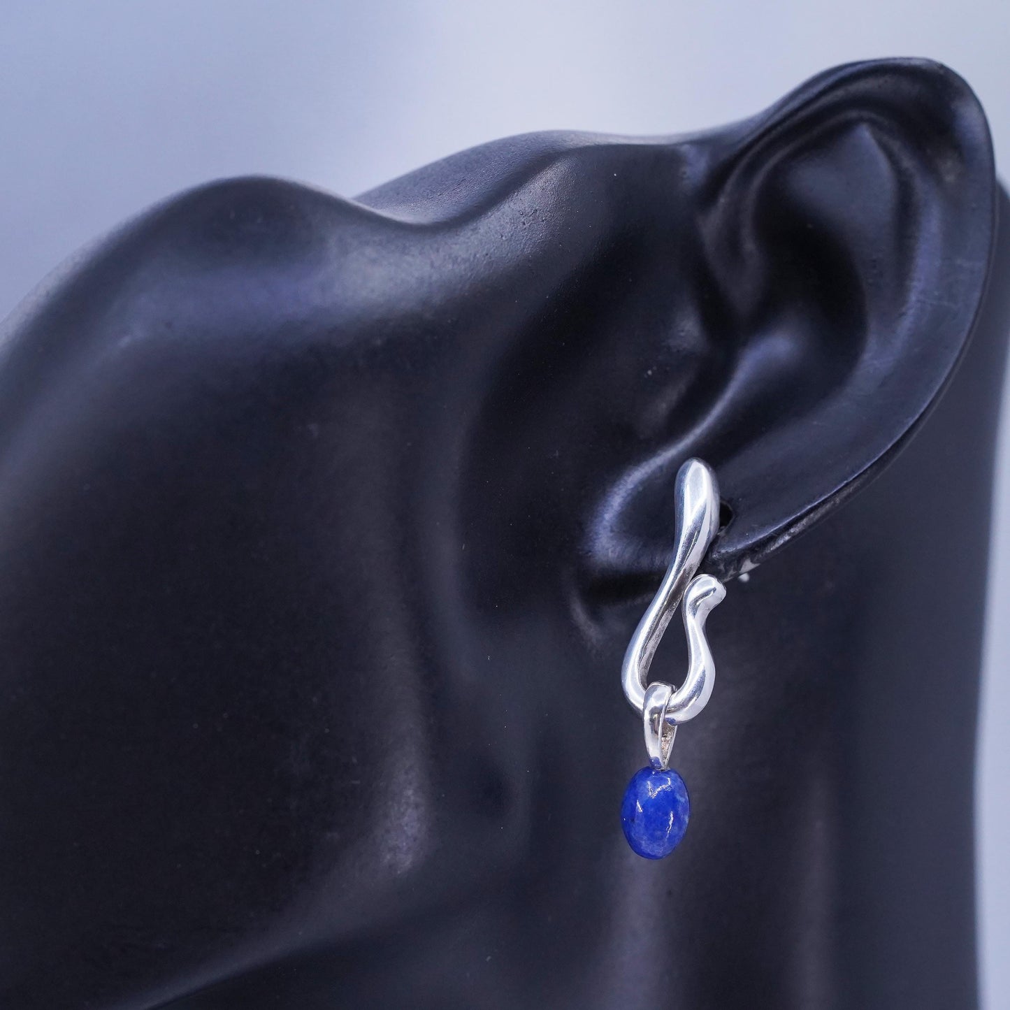 Vintage Angela Commings Sterling 925 silver earrings with oval lapis lazuli