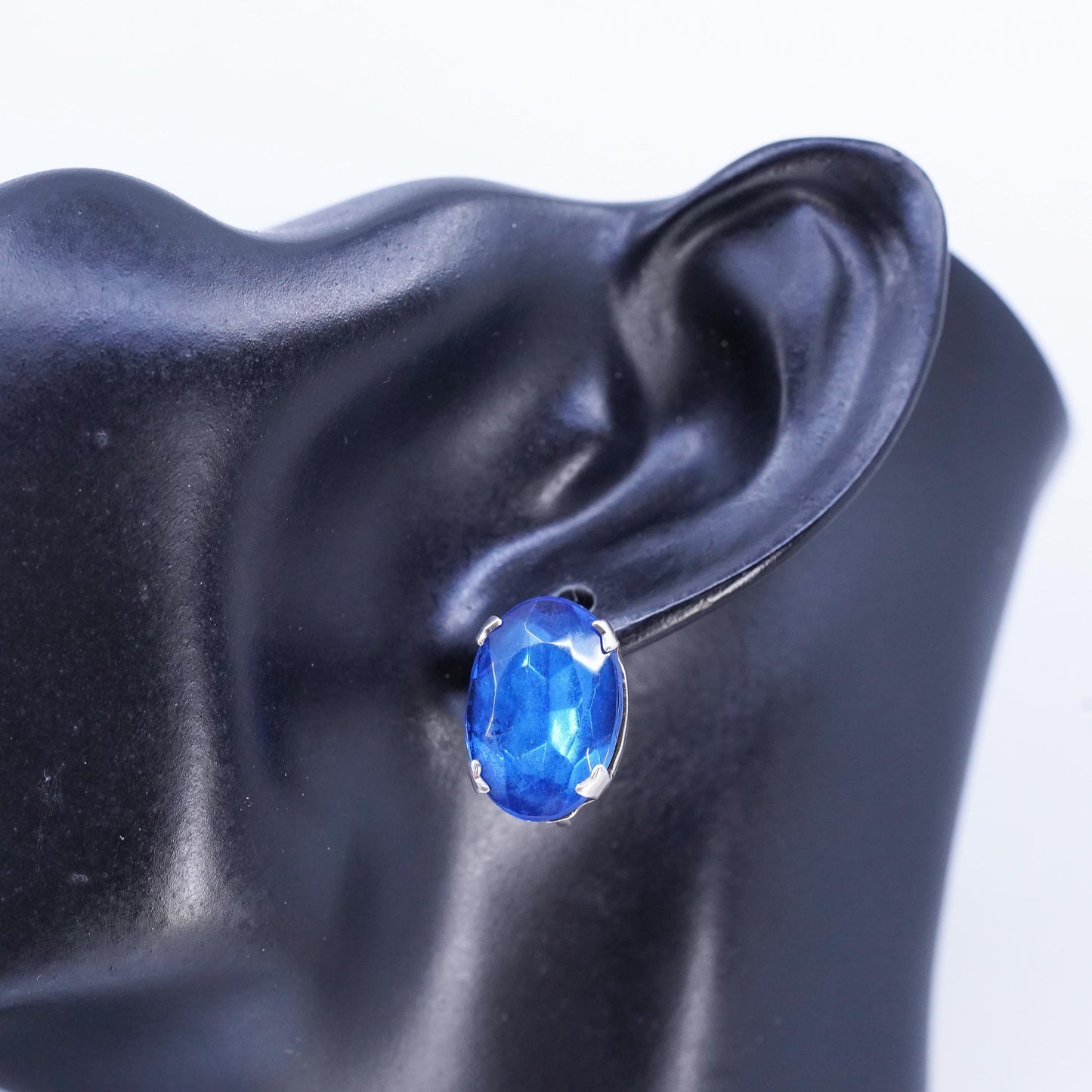 Vintage Sterling 925 silver earrings, screw back flower with blue rhinestone