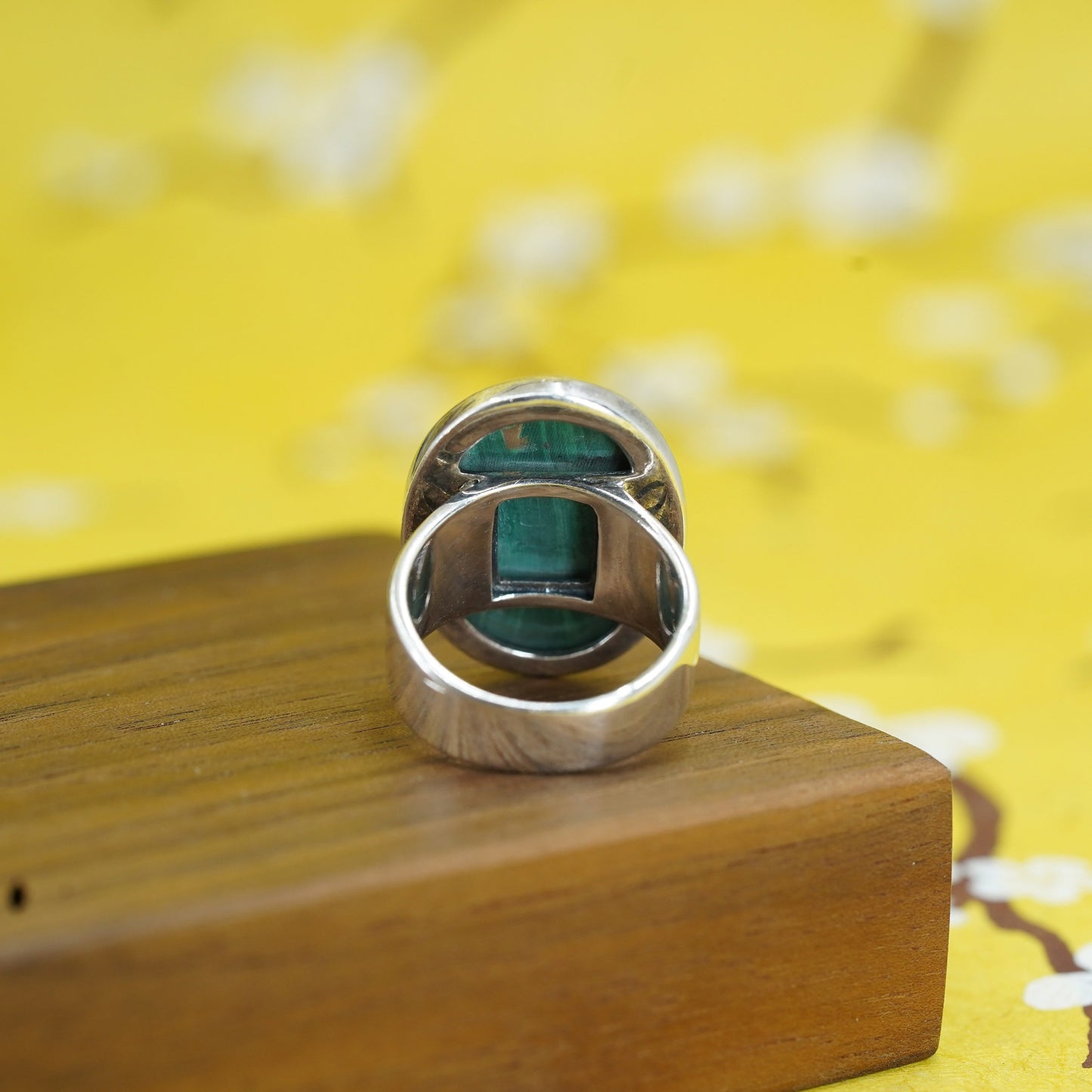 Size 7.75, Mexico Sterling 925 silver handmade ring band with oval malachite