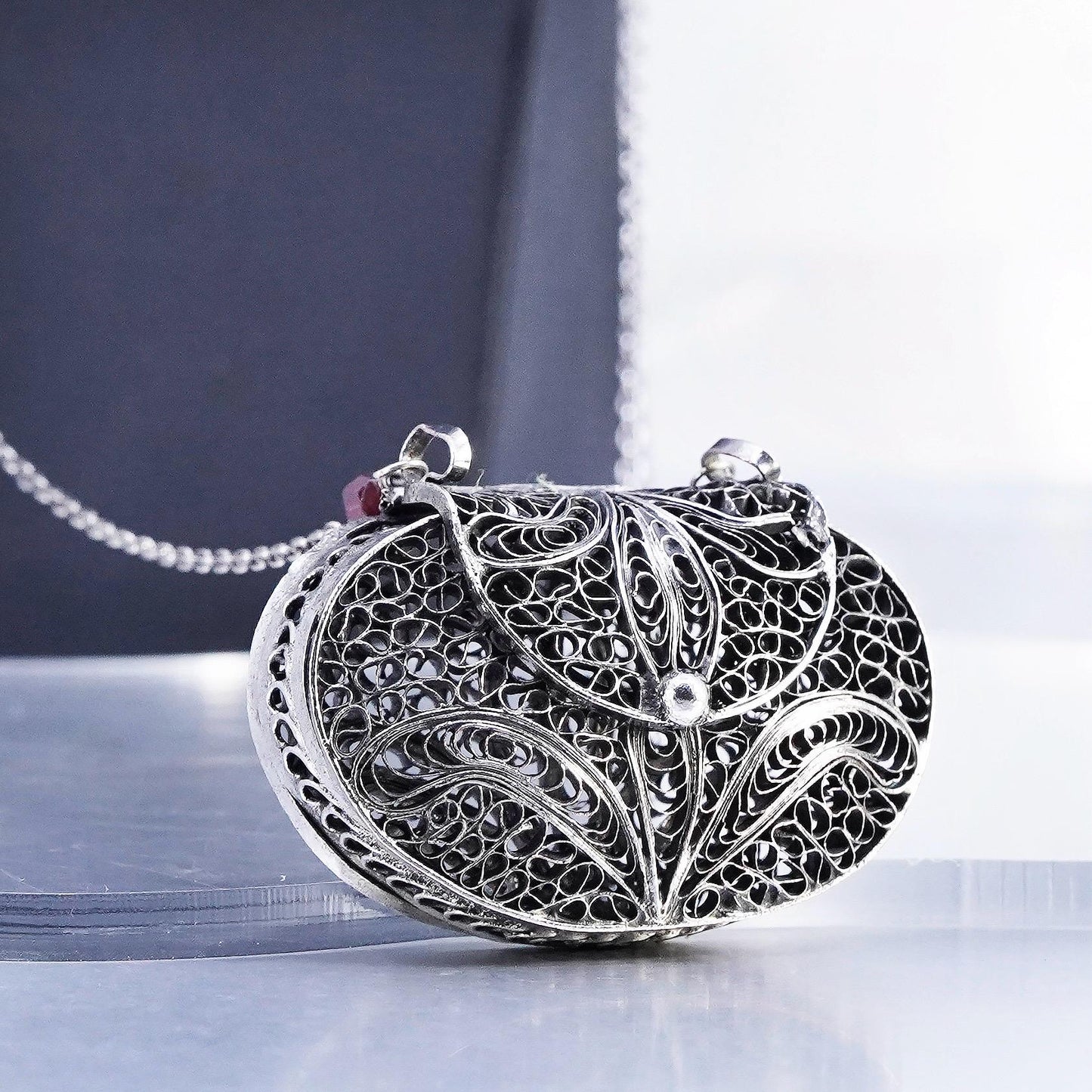 32", Sterling 925 silver necklace filigree purse bag pocket locket pendant