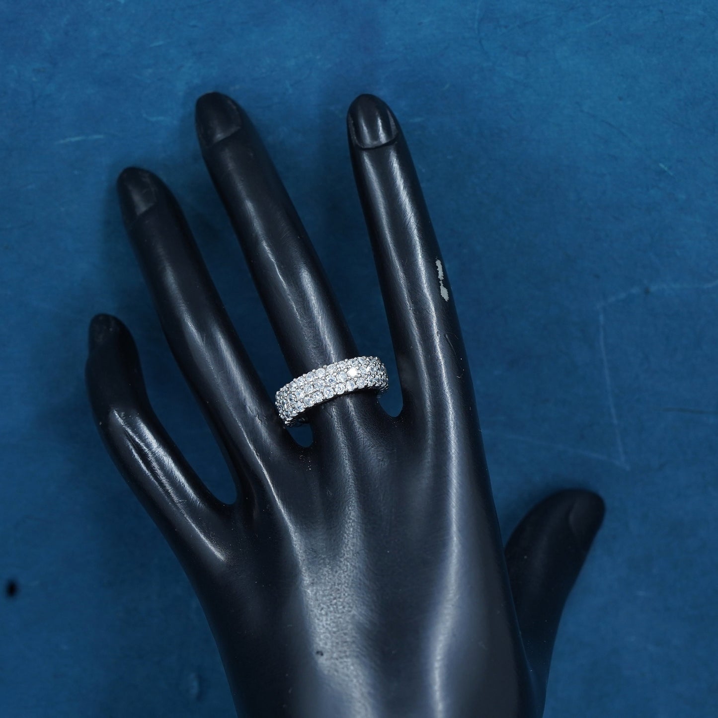 Size 7.25, sterling silver ring with cluster Cz, band, perfect gift Christmas
