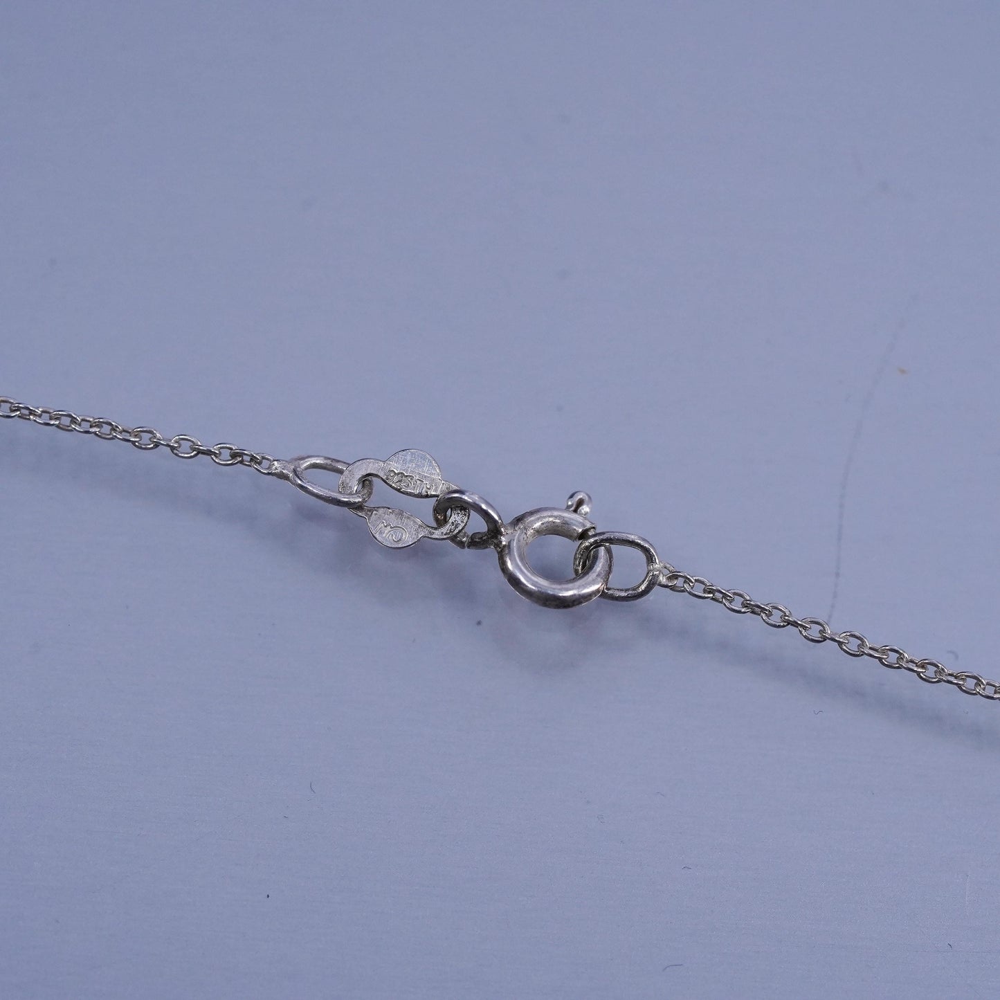 18”, Sterling 925 silver circle pendant necklace with circle pendant and Cz