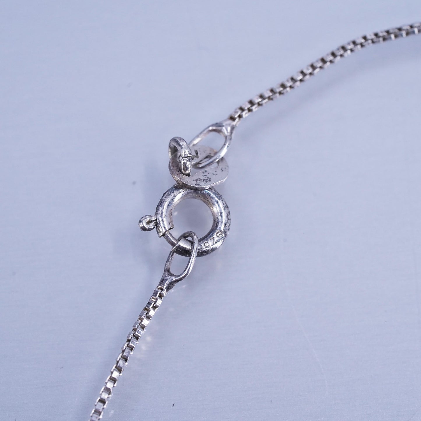 18”, Native American Sterling 925 silver box chain necklace coral pendant