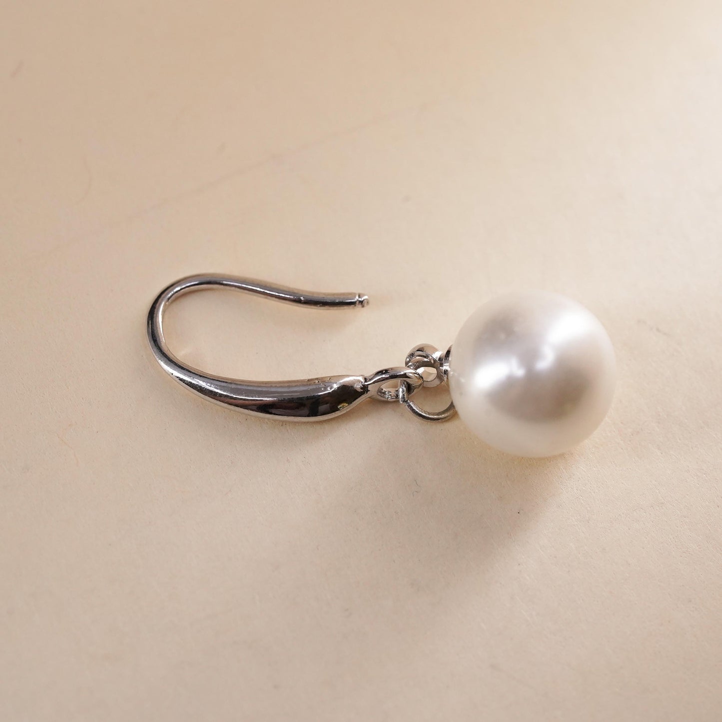 Vintage sterling silver 925 handmade single earring with white freshwater pearl