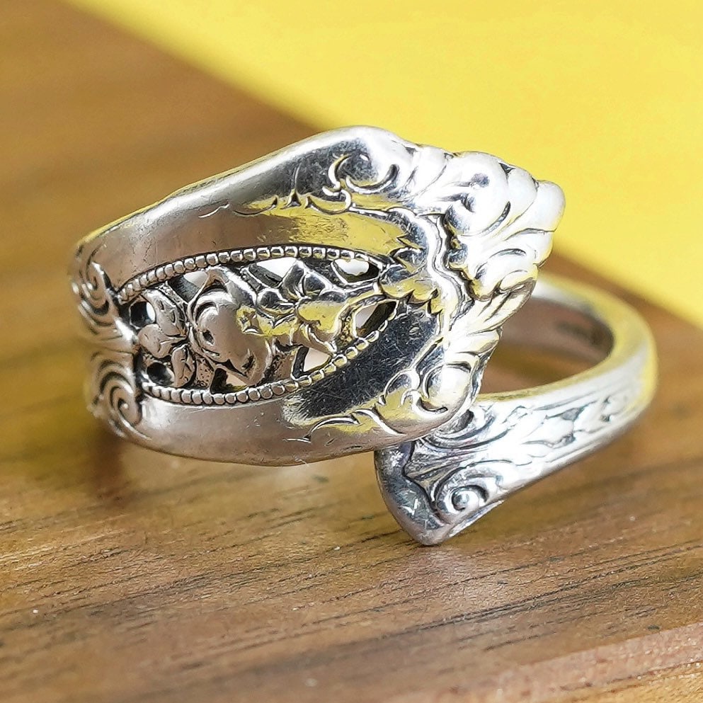 Size 7, Wallace Sterling silver wrap band, 925 spoon ring