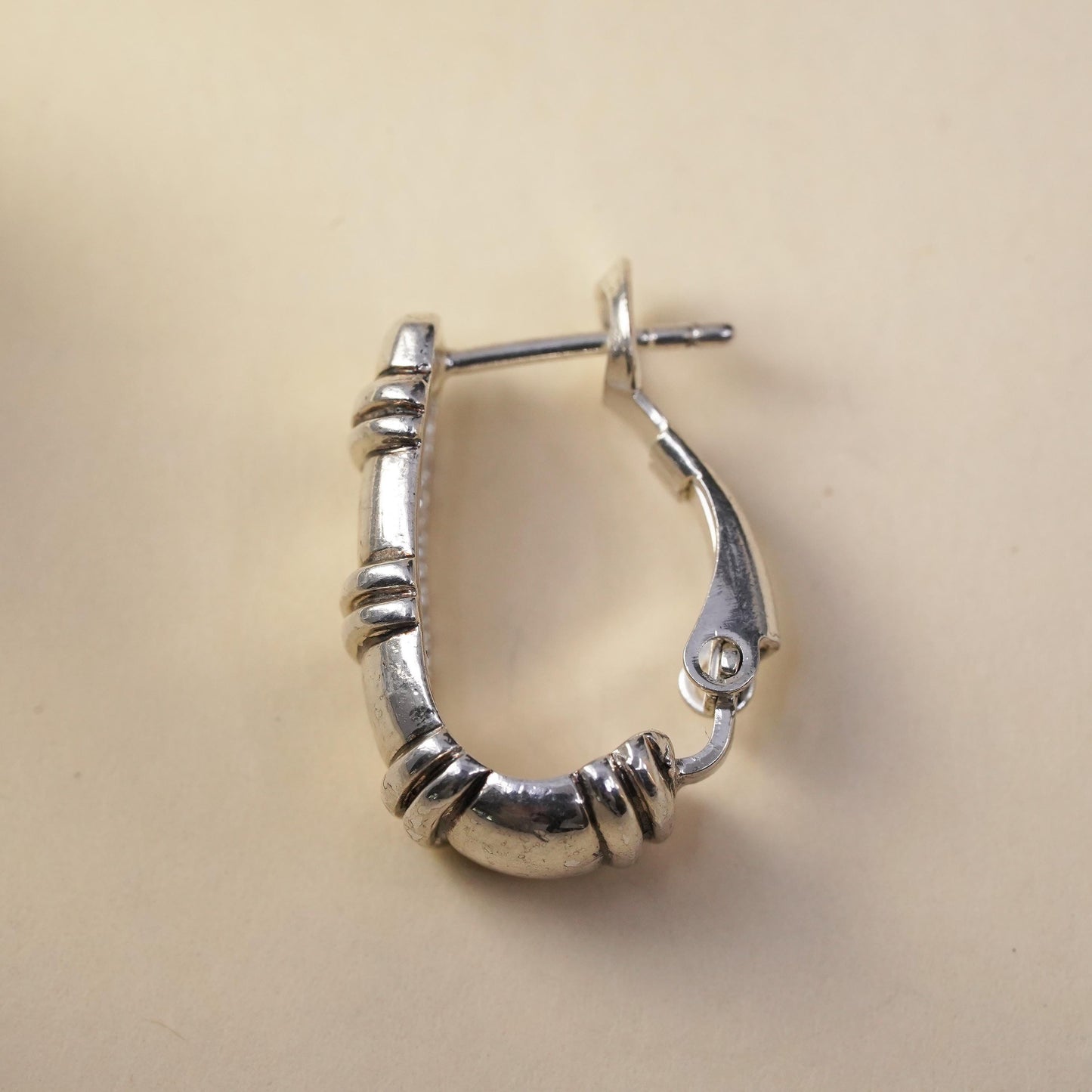 Vintage handmade single earring. Sterling 925 silver ribbed stud