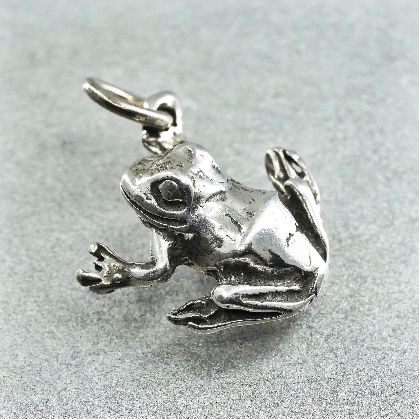 Vintage Sterling 925 silver handmade pendant, frog charm