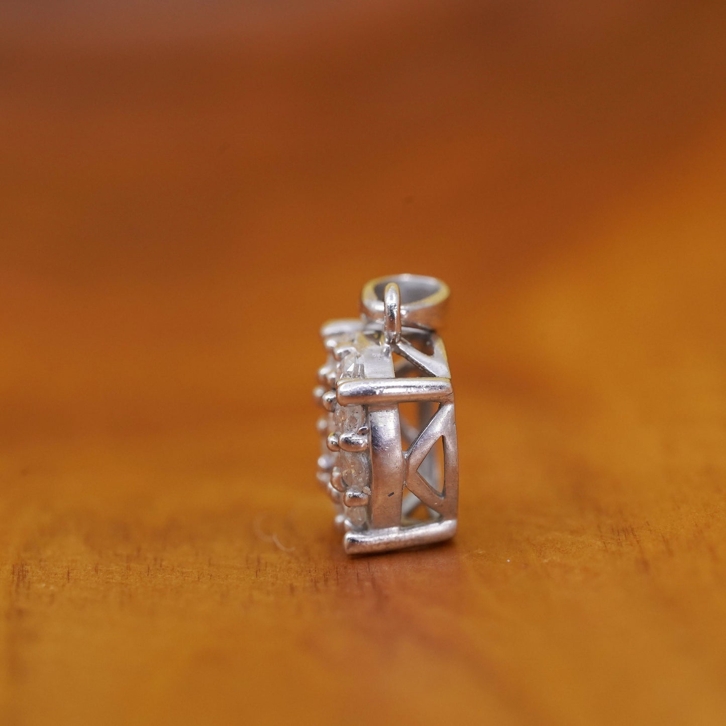 Vintage sterling silver pendant, 925 circle with dancing genuine diamond