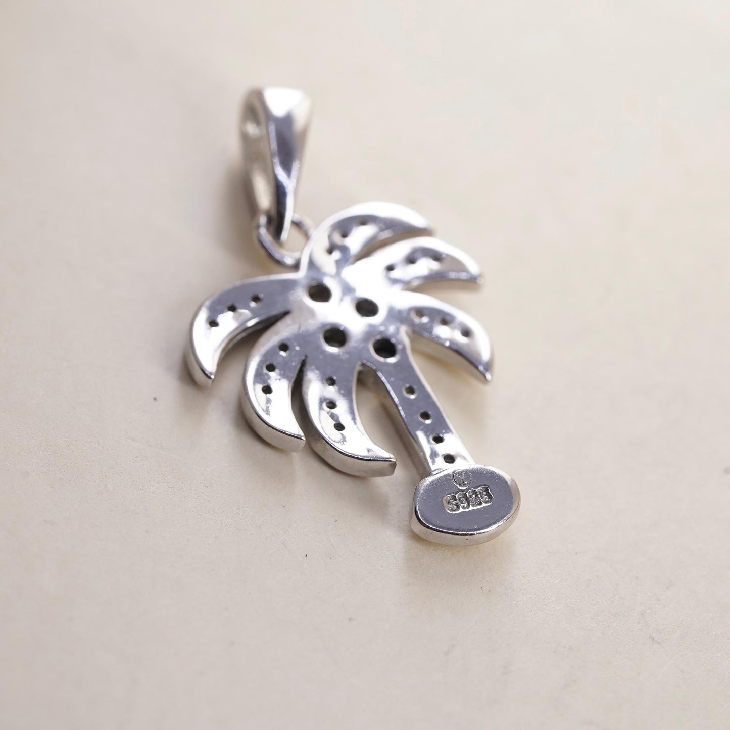Vintage sterling 925 silver palm tree pendant with cluster cz