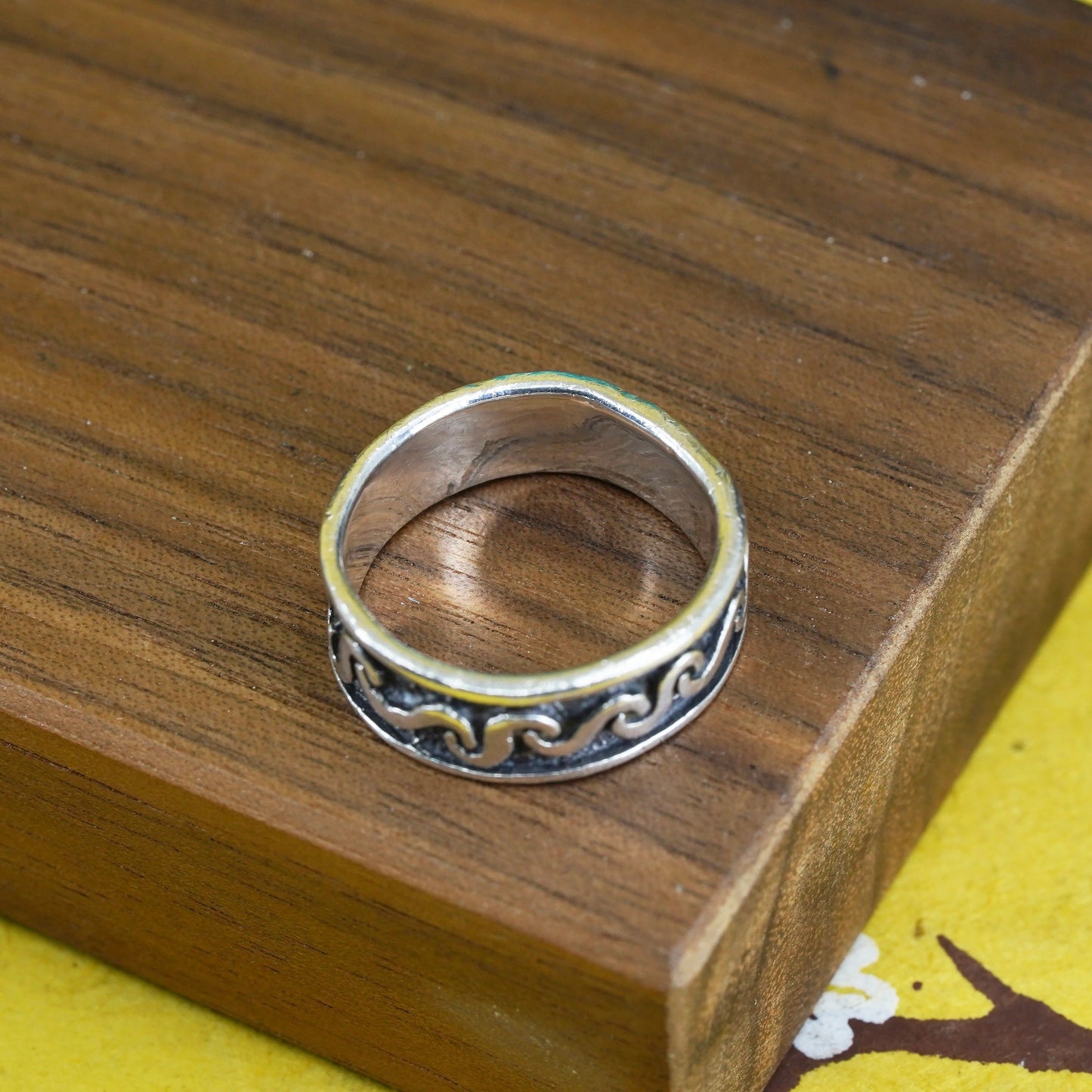 Size 8, vtg southwestern Hopi Sterling silver prayer ring, 925 wavy wavy band