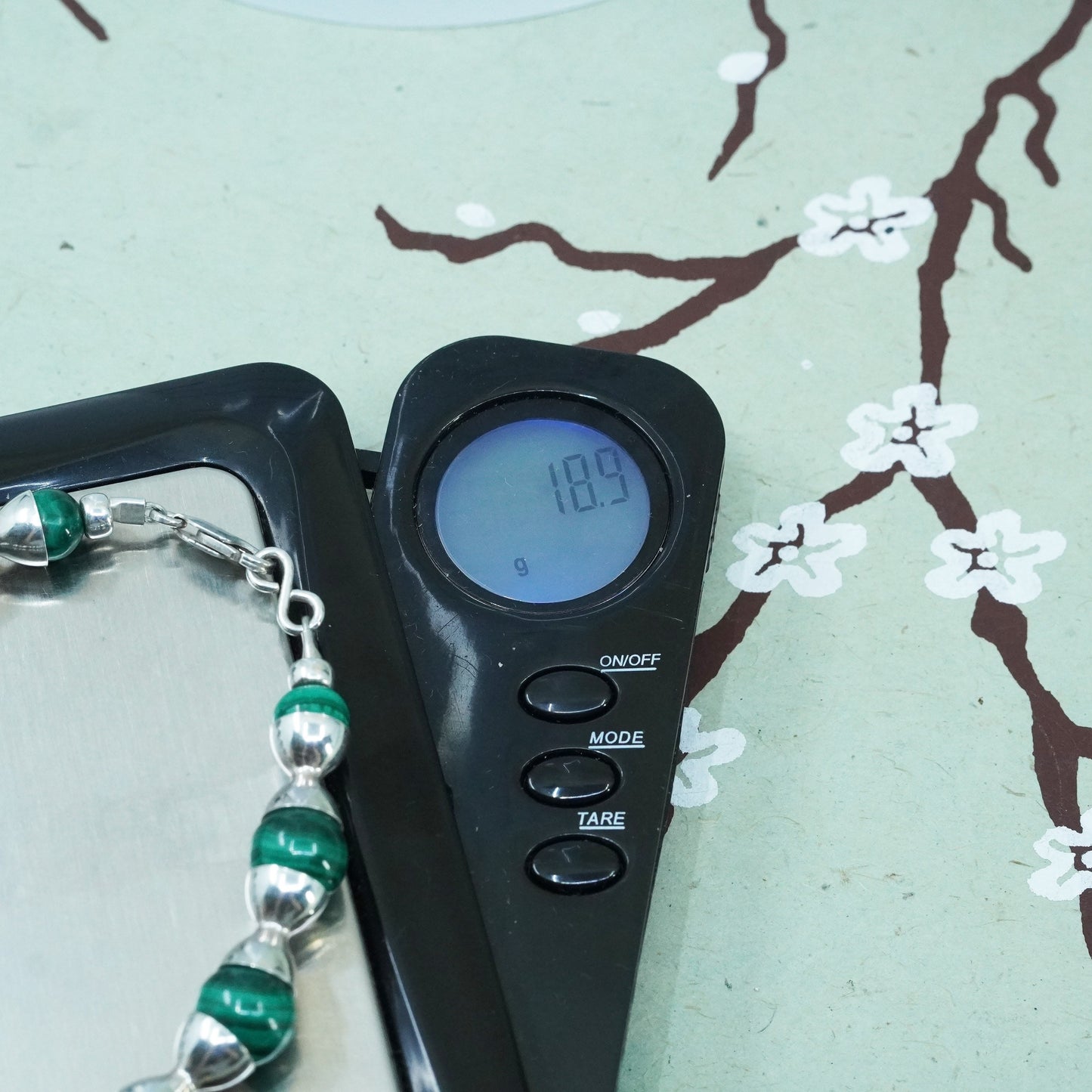 6.75”, VTG Sterling silver handmade bracelet, 925 chain with malachite beads