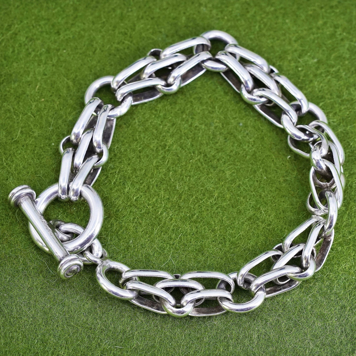 7" 11mm, Vintage sterling 925 silver double circle bracelet with toggle closure