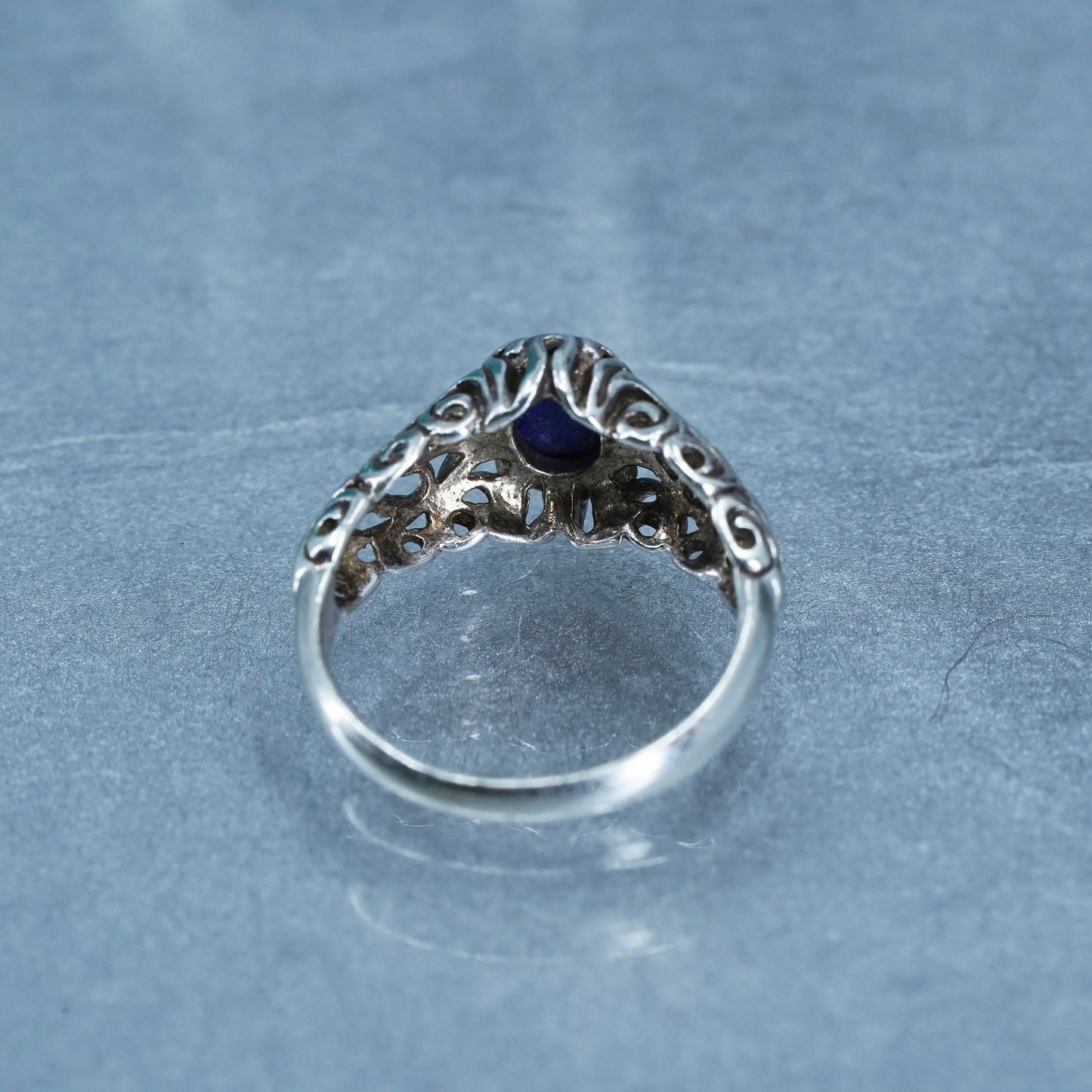 Size 7, southwestern Sterling 925 silver handmade band ring oval lapis lazuli