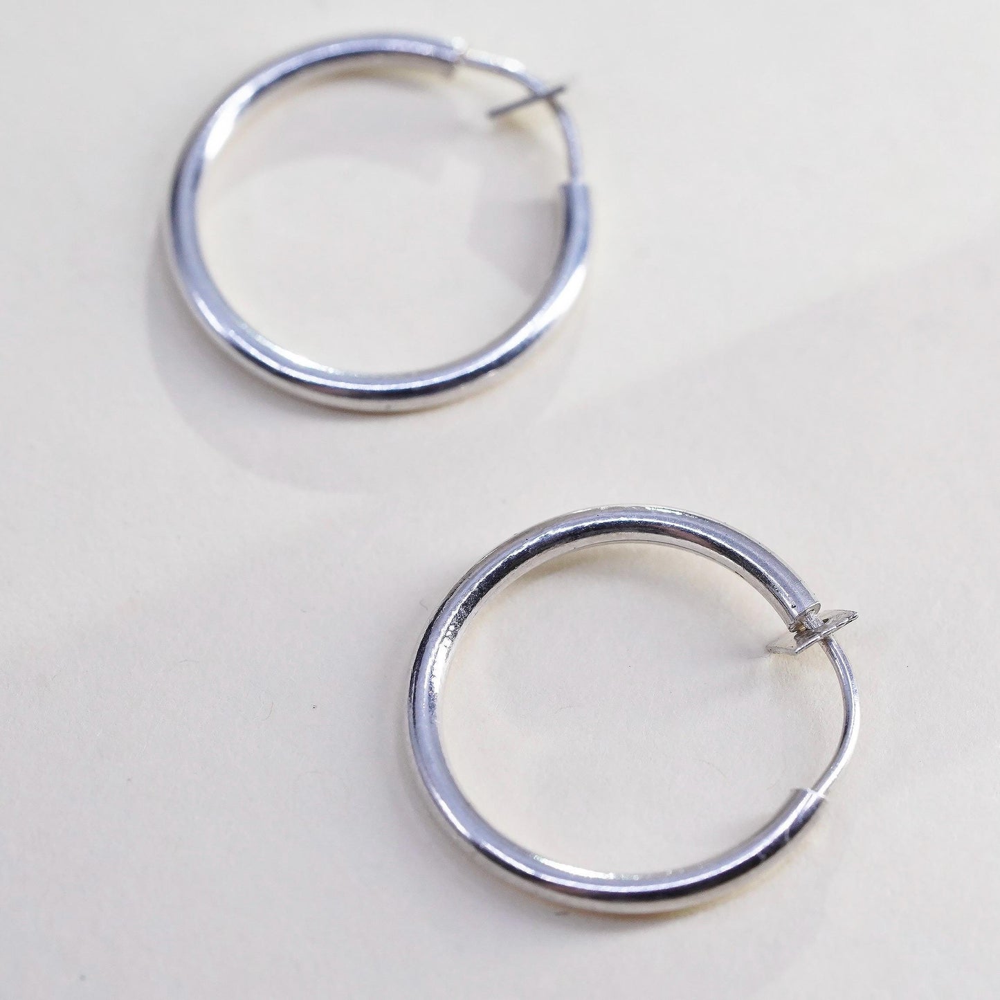 0.75", Vintage sterling silver loop earrings, fashion, fine 925 silver hoops