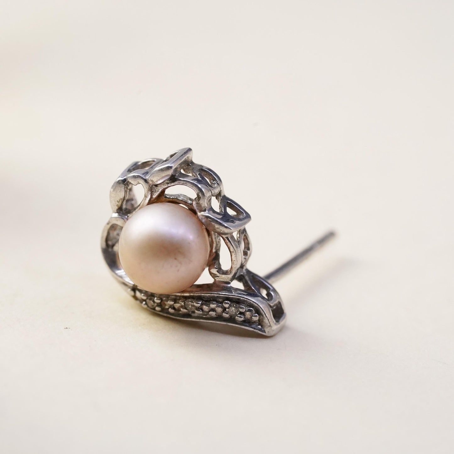 Vintage single earring. Sterling 925 silver pearl stud with diamond details