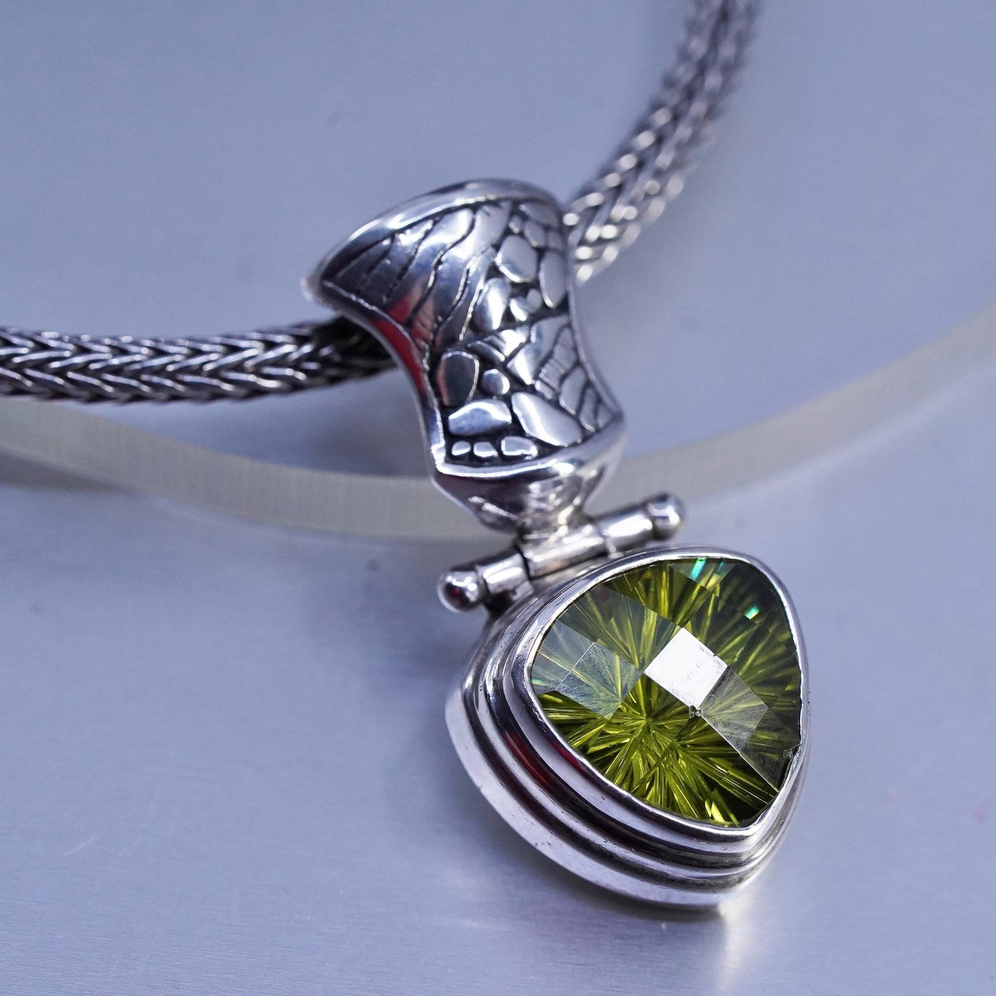 16" Sterling 925 silver bold wheat chain necklace trillion cut peridot pendant