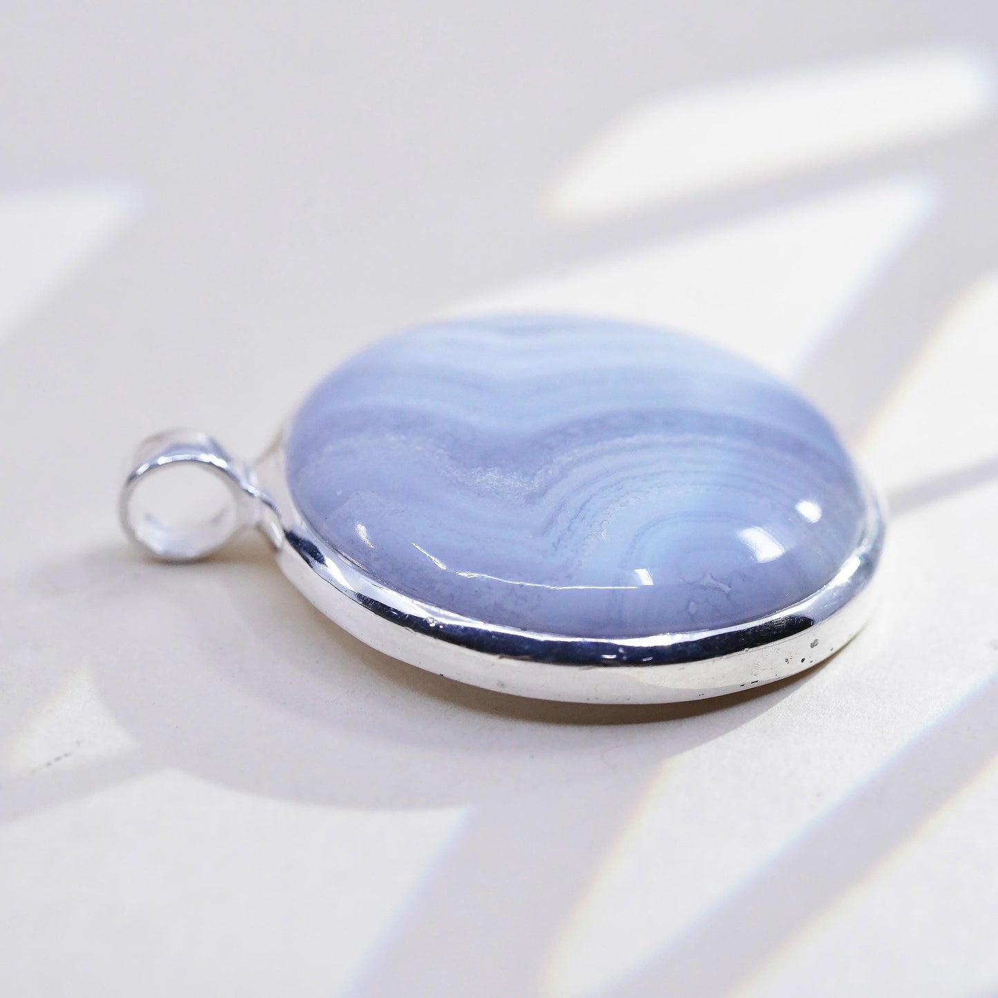 Vintage sterling silver handmade pendant, 925 silver circle with lace agate