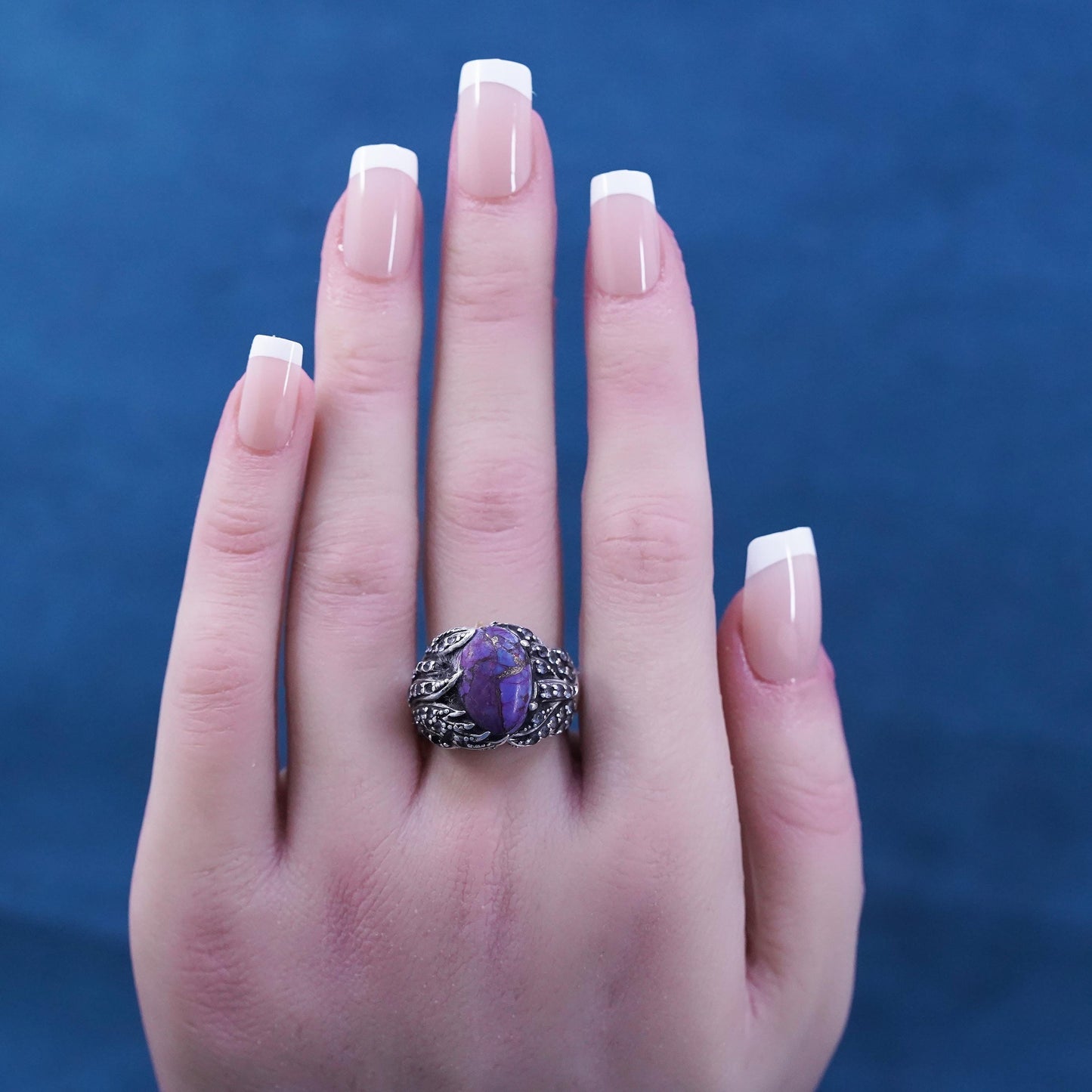 Size 7, vintage Sterling 925 silver handmade ring with purple turquoise