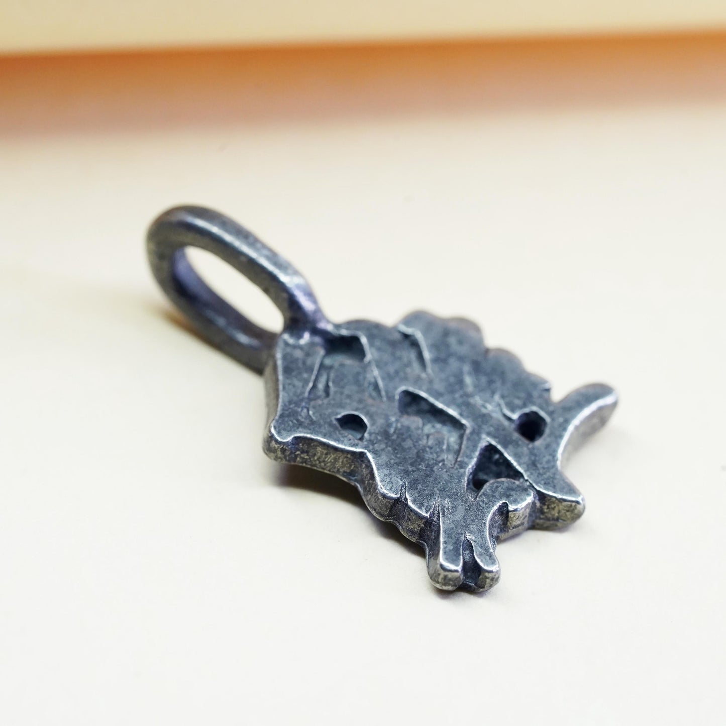 Vintage silver tone Chinese Calligraphy Character roster pendant