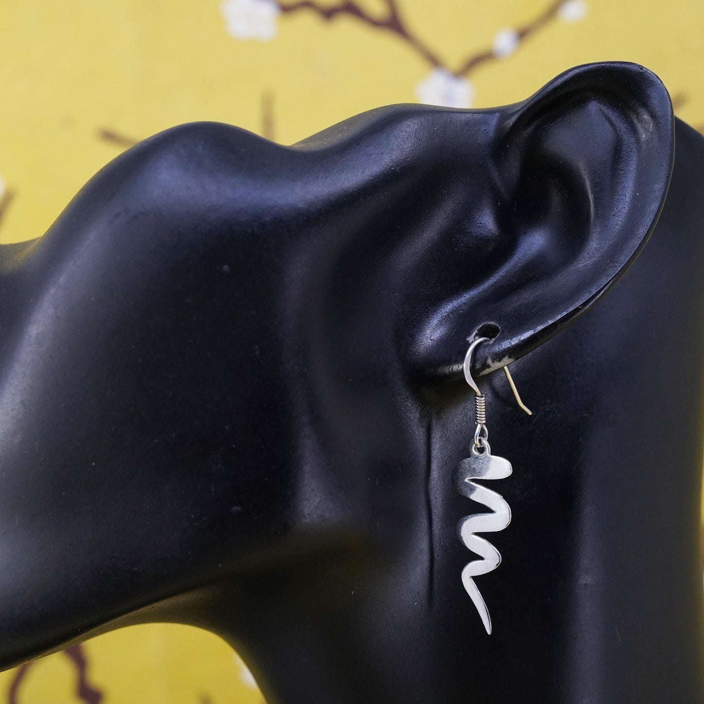 Vintage Mexican Sterling silver handmade earrings, 925 tornado drops