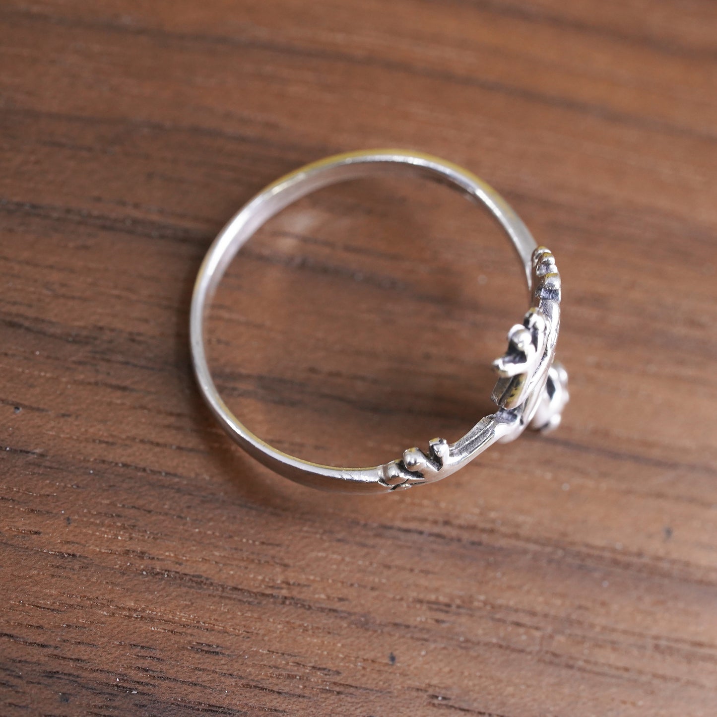 Size 8.5, vintage Sterling 925 silver handmade lotus leaf with frog ring