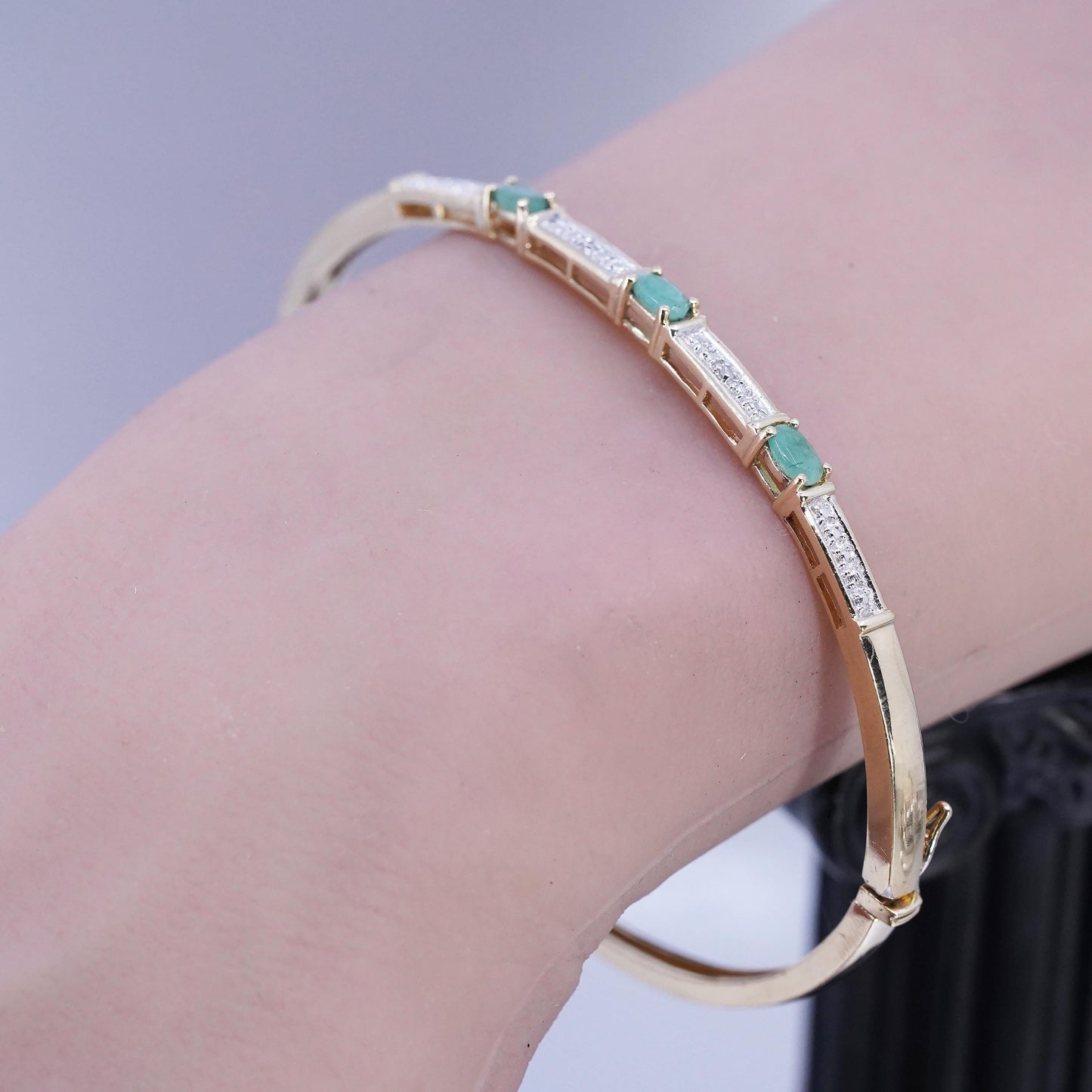 7", vermeil gold over Sterling 925 silver bracelet, hinged bangle jade diamond
