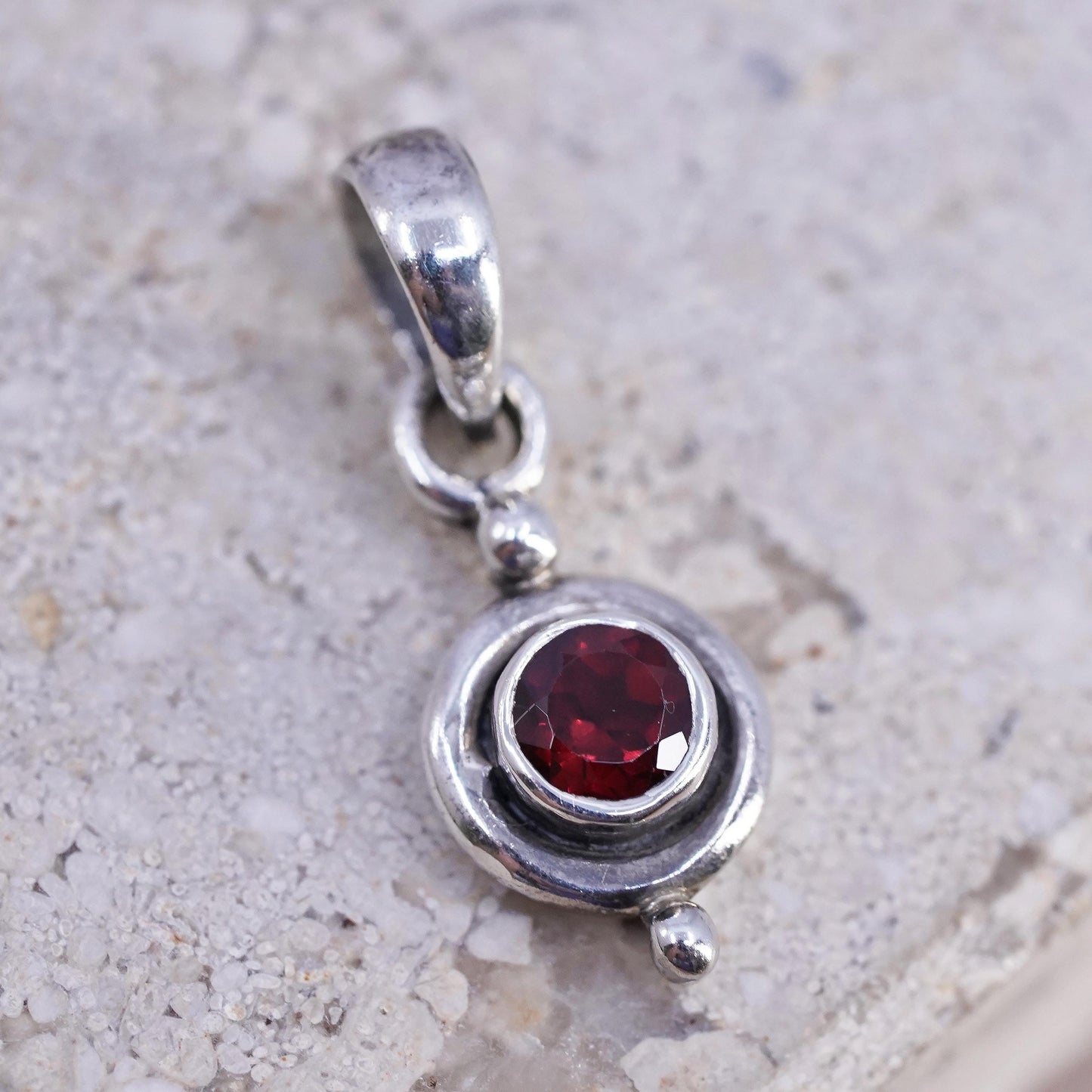 Vintage Sterling silver 925 handmade circle pendant with ruby
