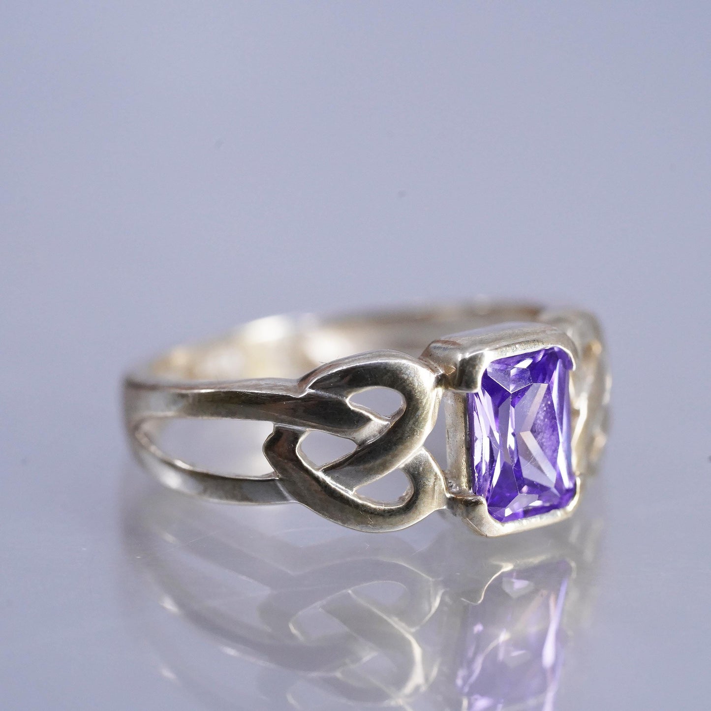 Size 6, Sterling 925 silver ring, Irish Celtic knot textured band with amethyst