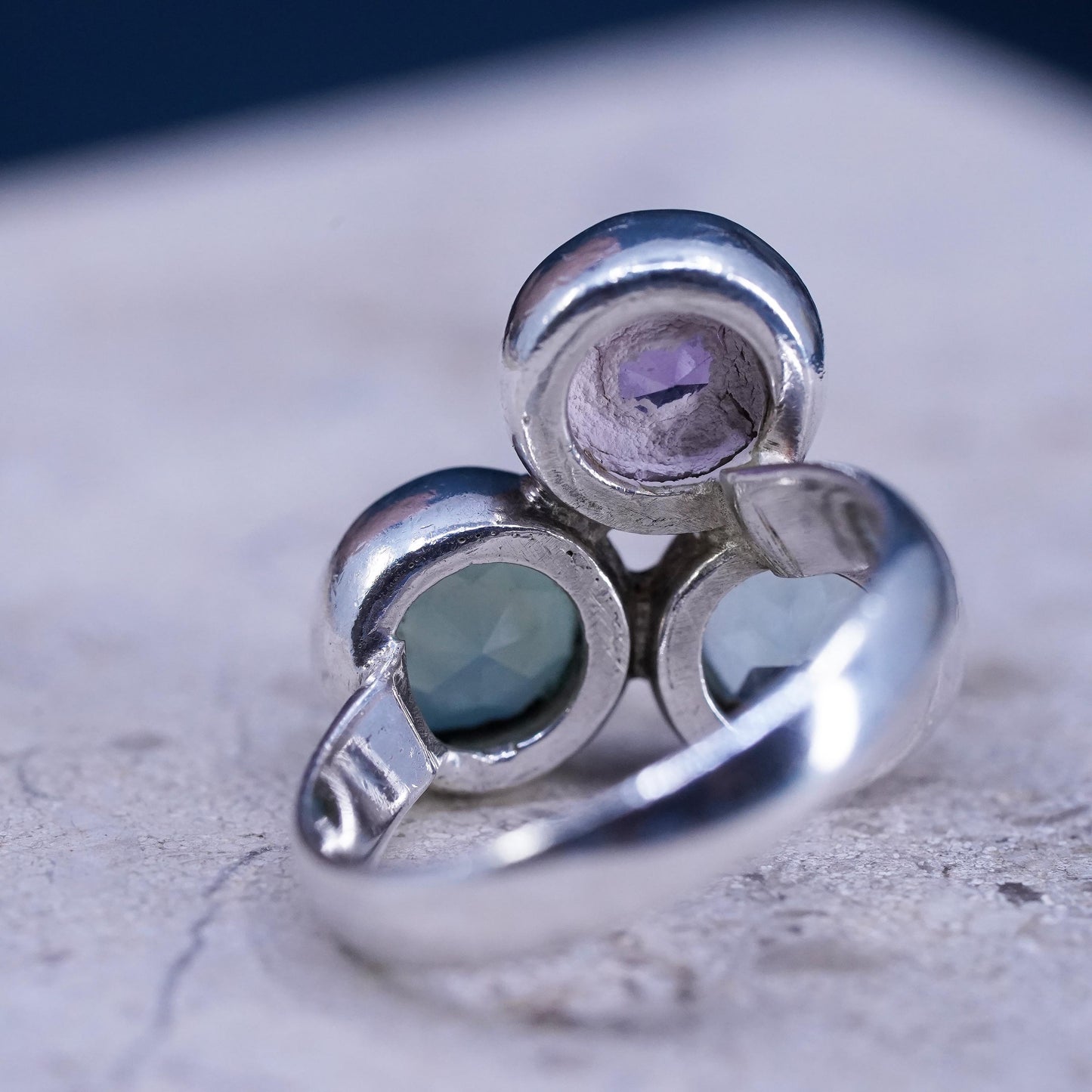Size 7.5, vintage sterling 925 silver handmade ring w/ amethyst blue topaz jade