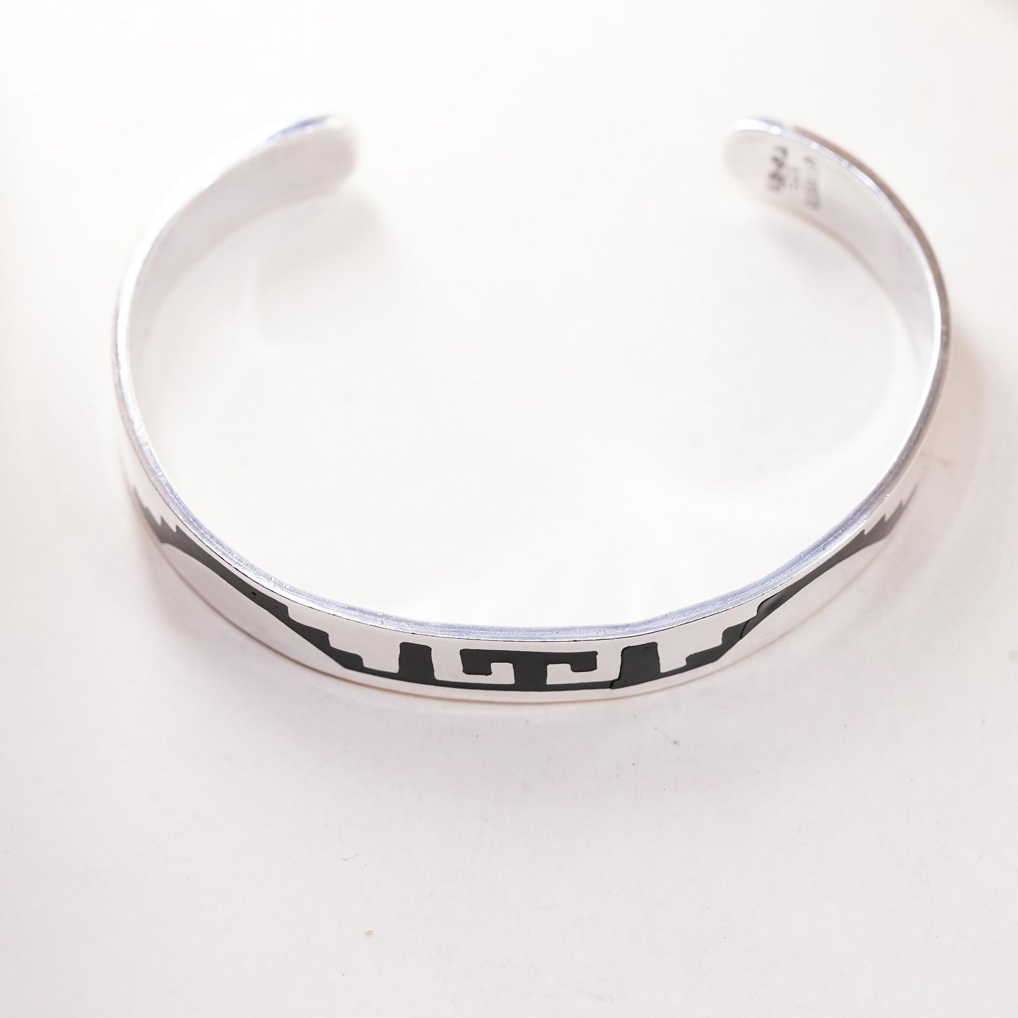 7", vintage Mexican Sterling silver handmade cuff, 925 bracelet w/ black enamel