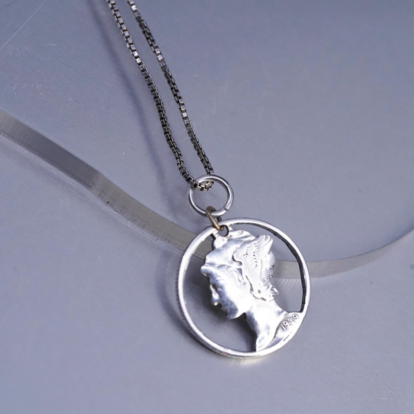 16", vintage Sterling 925 silver box chain necklace with coin queen pendant