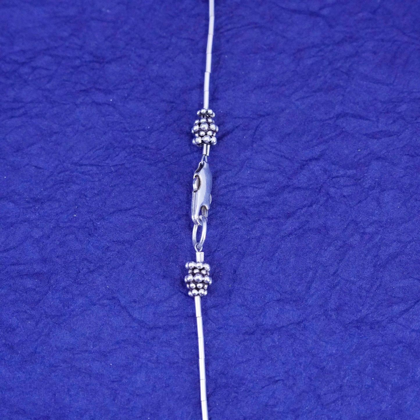 16”, VTG Native American sterling 925 liquid silver chain necklace with pendant