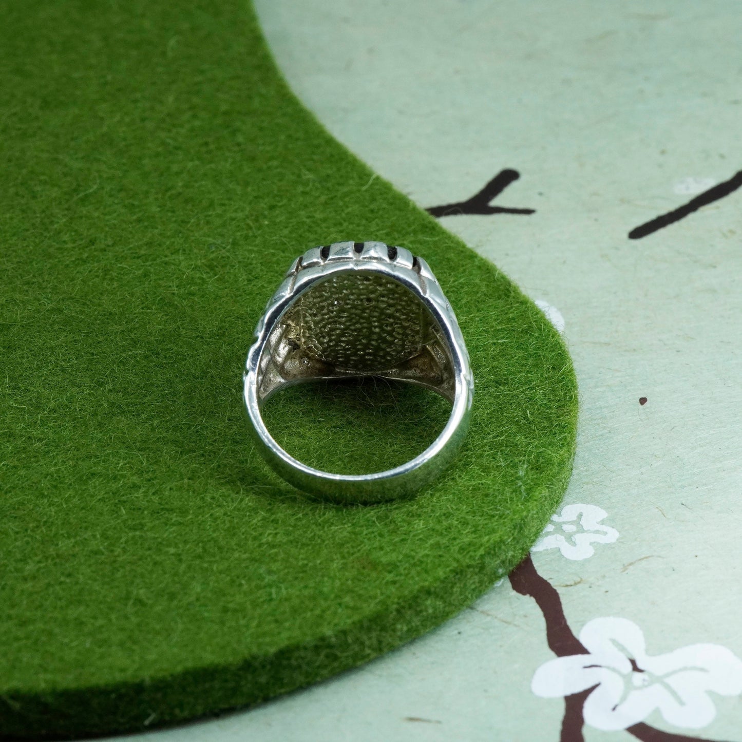 Size 8.5, vintage Sterling 925 silver handmade statement ring with onyx