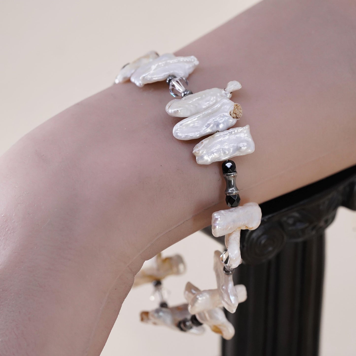 8”, Vintage handmade bracelet, freshwater baroque pearl 925 silver toggle clasp