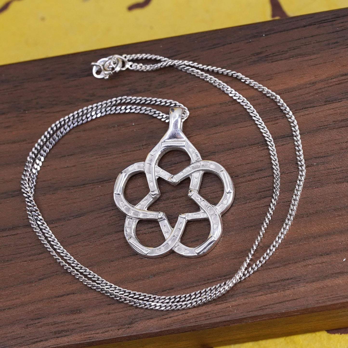 16” 925 Sterling Silver Knot Pendant Necklace, Interlocking floral Charm chain