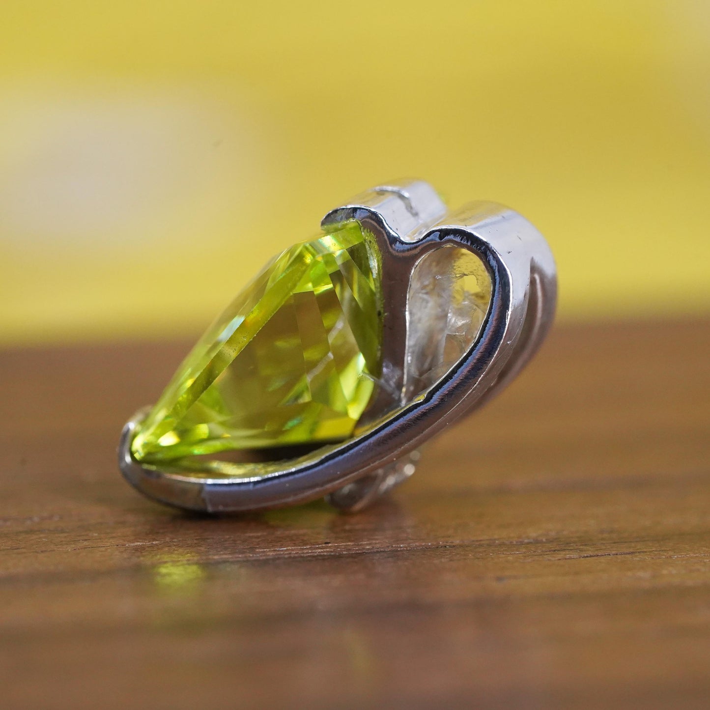 Vintage Sterling 925 silver handmade charm pendant with square peridot