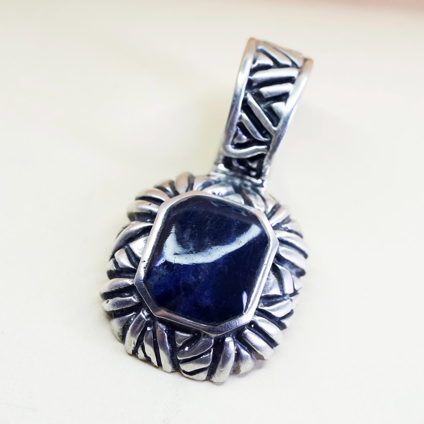 Vintage sterling 925 silver handmade textured pendant with sodalite